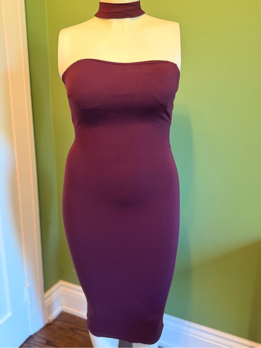 Revamped Strapless Plum Midi Dress with Attached Choker